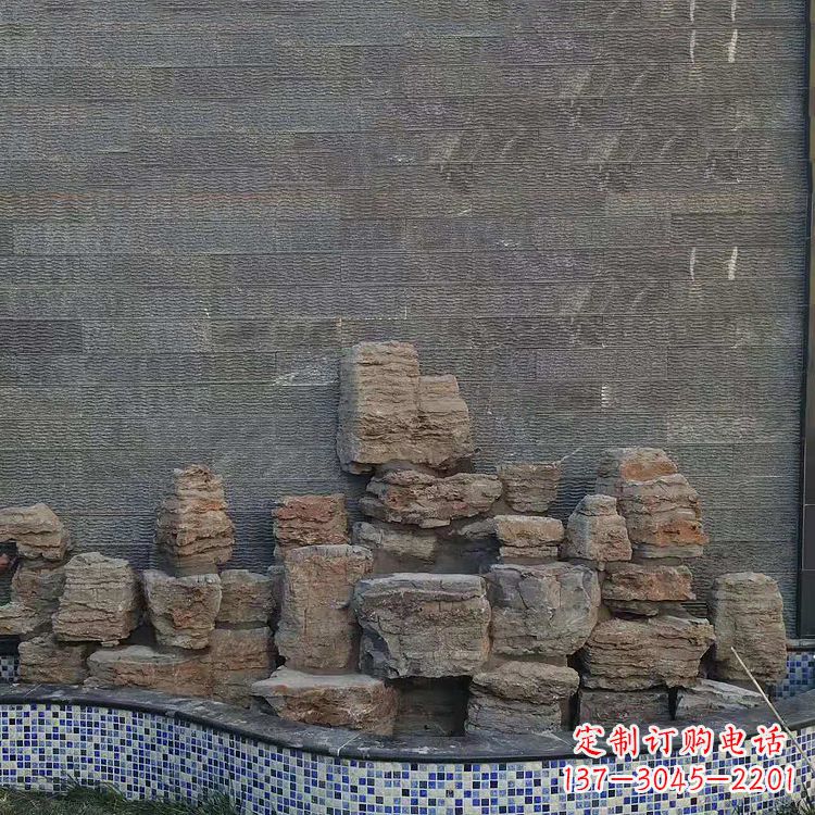 湖州别墅庭院假山鱼池