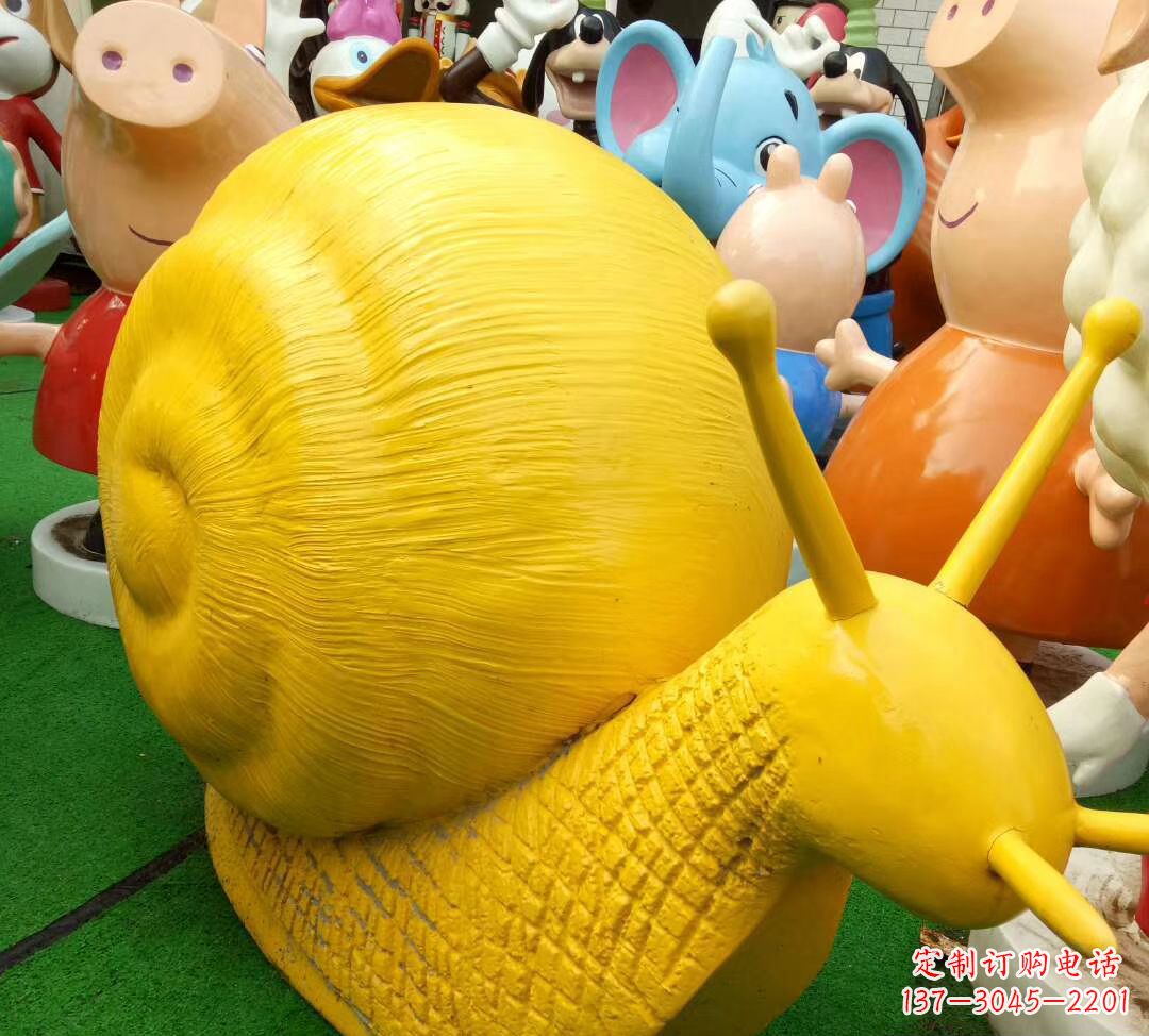 湖州玻璃钢制蜗牛雕塑——精致美观的公园景观