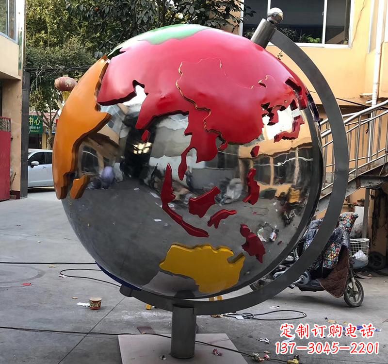 湖州不锈钢彩绘地球仪雕塑