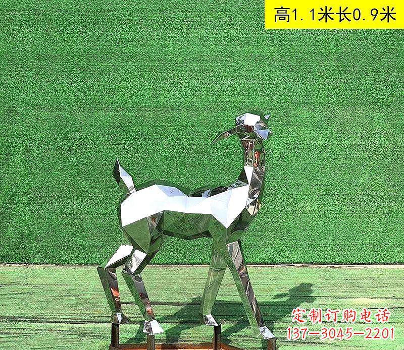 湖州不锈钢小鹿雕塑精致而可爱