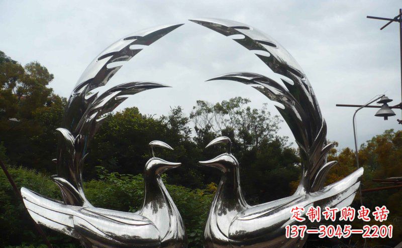 湖州不锈钢制作的孔雀雕塑