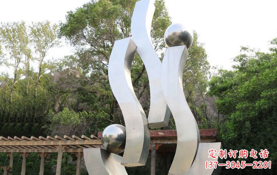 湖州不锈钢飘带雕塑美化小区景观