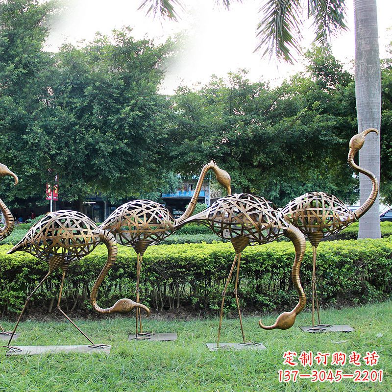 湖州不锈钢仙鹤雕塑摆件美丽的园林装饰