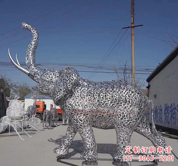 湖州不锈钢大象雕塑象征力量与美丽