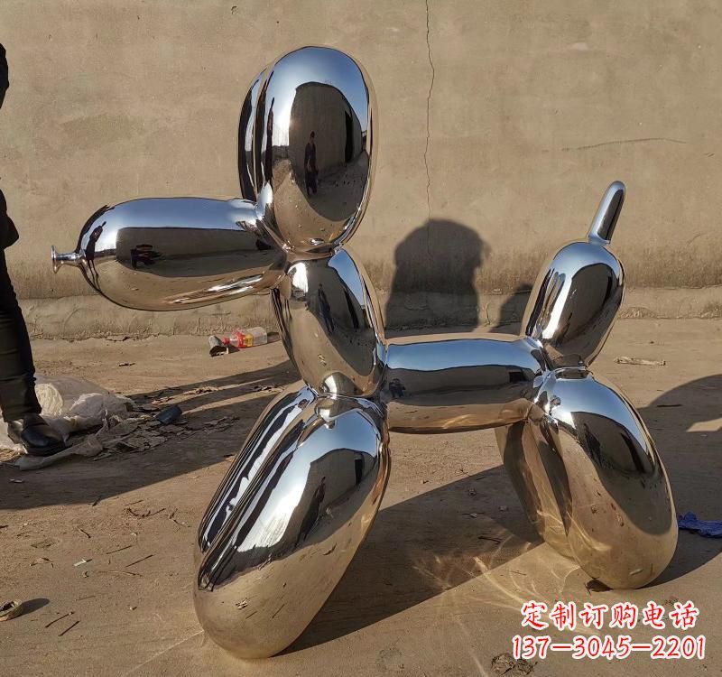 湖州精美不锈钢动物雕塑