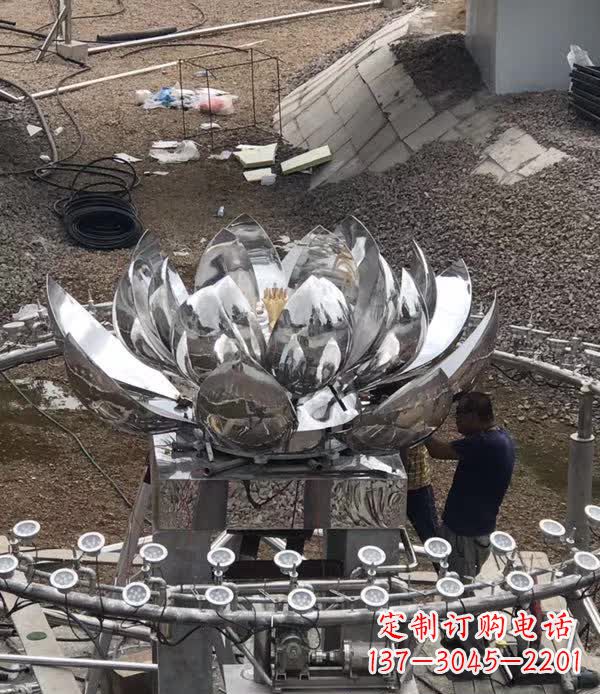 湖州不锈钢荷花景观雕塑