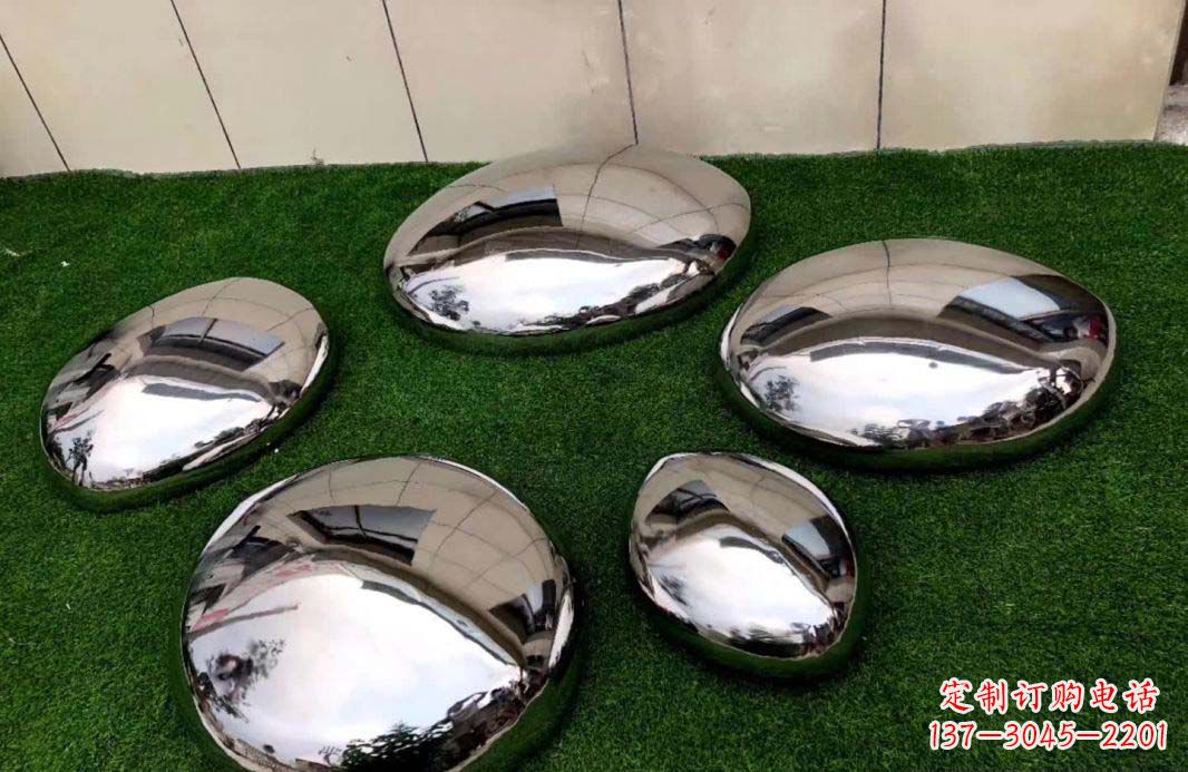 湖州不锈钢鹅卵石雕塑艺术品的精致之美