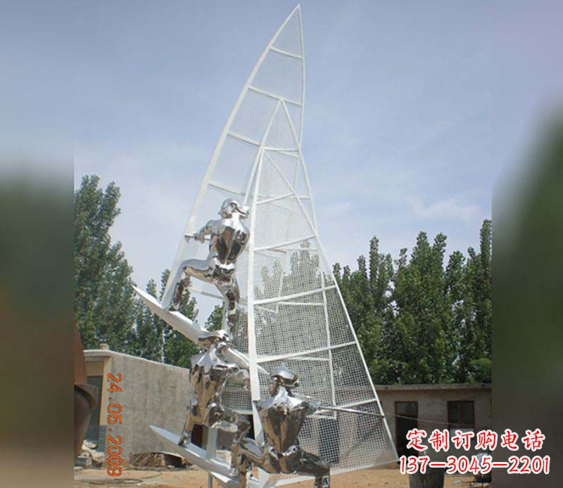 湖州不锈钢帆船给公园带来美丽的景致