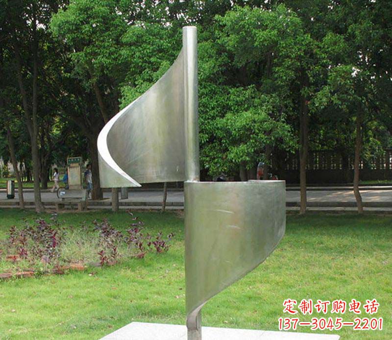湖州精美不锈钢风车雕塑