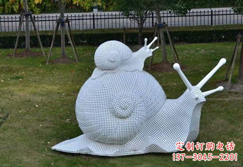 湖州不锈钢公园的“母子蜗牛”雕塑