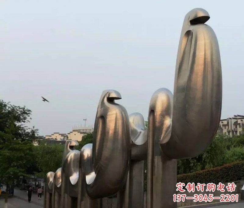 湖州不锈钢骆驼雕塑给城市增添新魅力