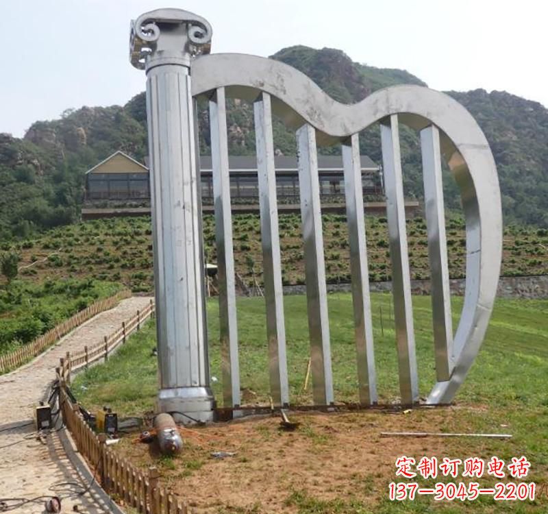 湖州不锈钢竖琴雕塑——雕塑艺术的精粹