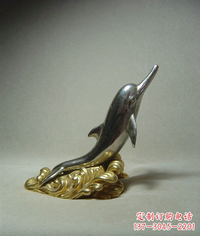 湖州海豚雕塑艺术的海洋之美