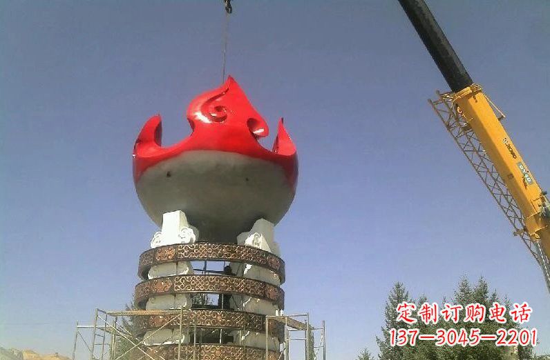 湖州不锈钢火炬雕塑象征着永恒的精神