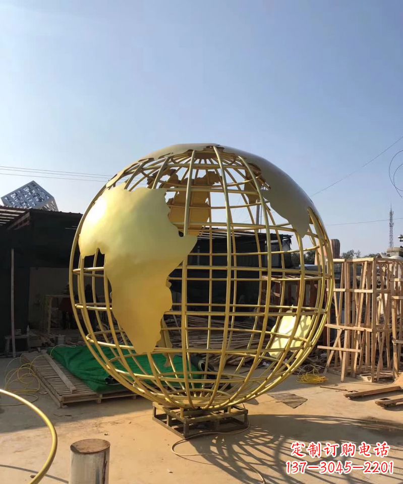 湖州不锈钢金属地球仪雕塑一种视觉美学的精美艺术