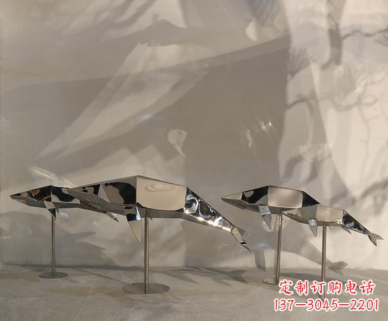 湖州不锈钢海豚雕塑——精致的艺术形式