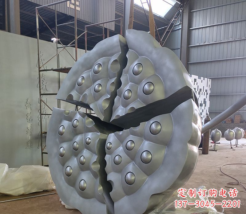 湖州不锈钢莲蓬雕塑精美外形 引人入胜