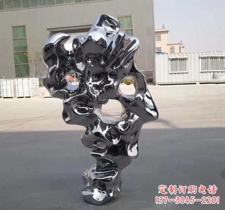 湖州太湖石雕塑精美的艺术瑰宝
