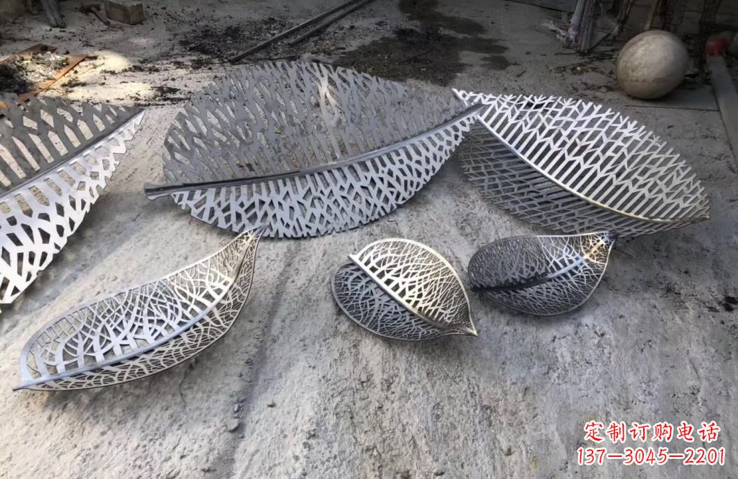 湖州优雅的不锈钢树叶雕塑