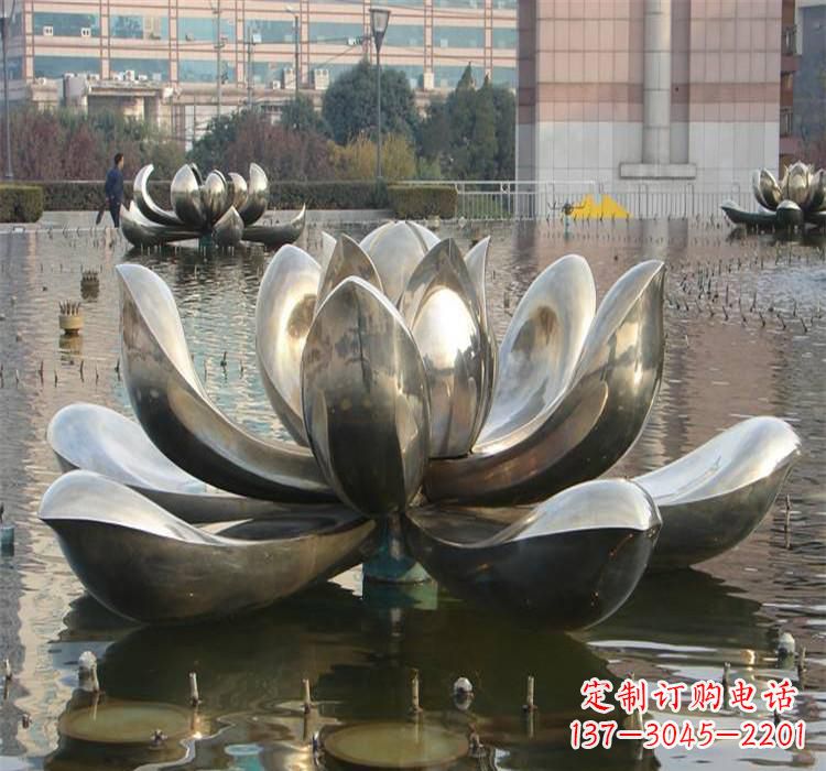 湖州不锈钢水景荷花雕塑质朴之美