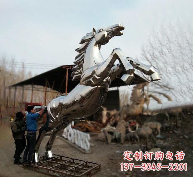湖州不锈钢现代动物马雕塑