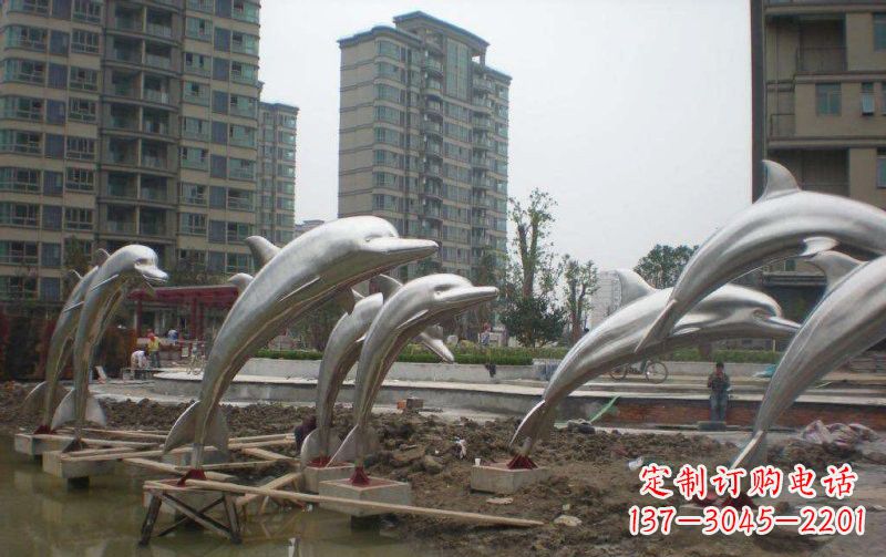 湖州海豚雕塑——欣赏不锈钢小区的精美绝伦