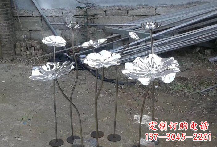 湖州不锈钢荷叶雕塑给园林增添美感