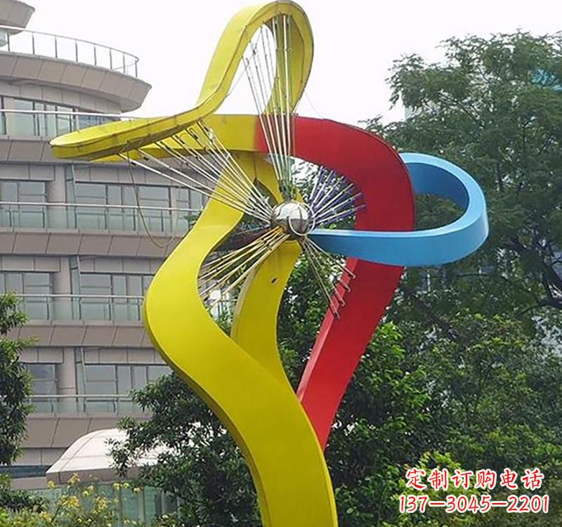 湖州不锈钢风车雕塑——烤漆之美
