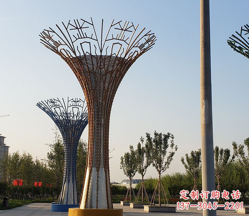 湖州城市景观的点缀——不锈钢树叶雕塑