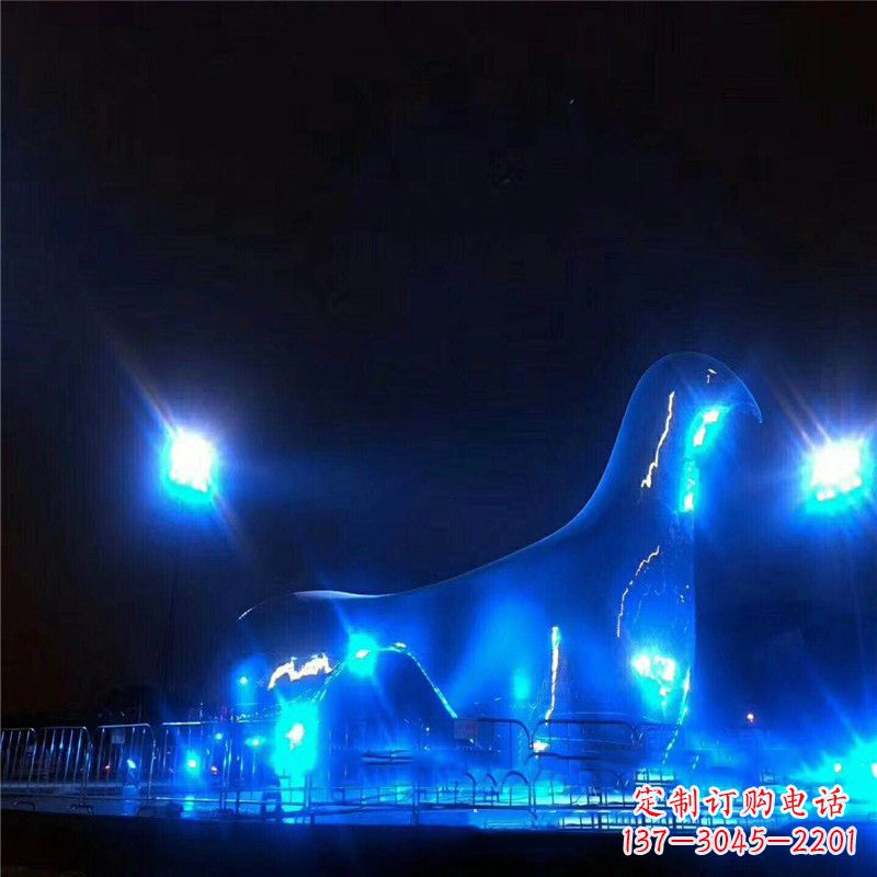 湖州鸽子雕塑彰显夜景灯光之美