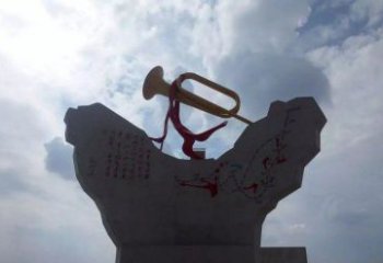 湖州革命烈士冲锋号雕塑让革命历史长存