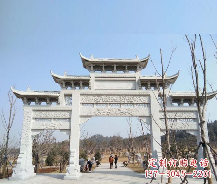 湖州“村口三门石雕牌楼”——悠久历史的见证