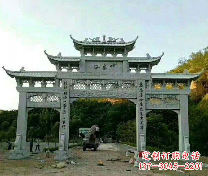 湖州村口石雕牌楼千百年文化瑰宝
