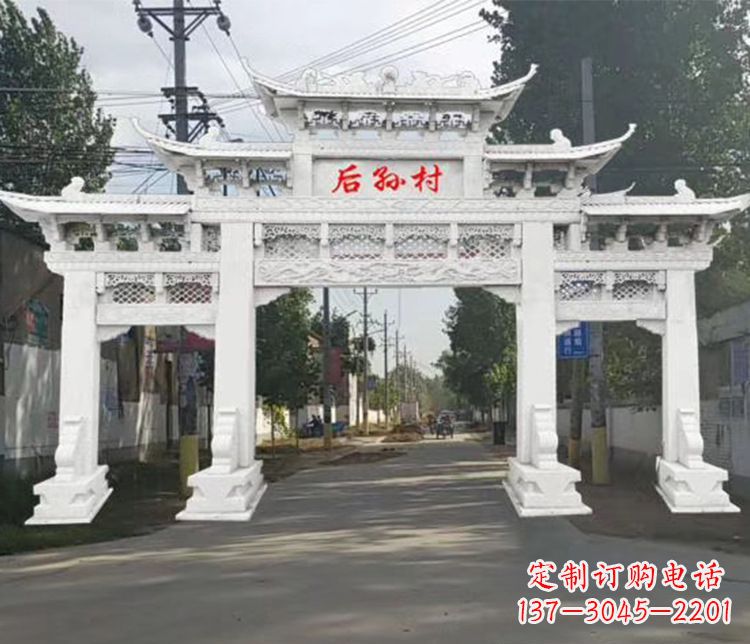 湖州精巧古朴的村庄牌坊石雕