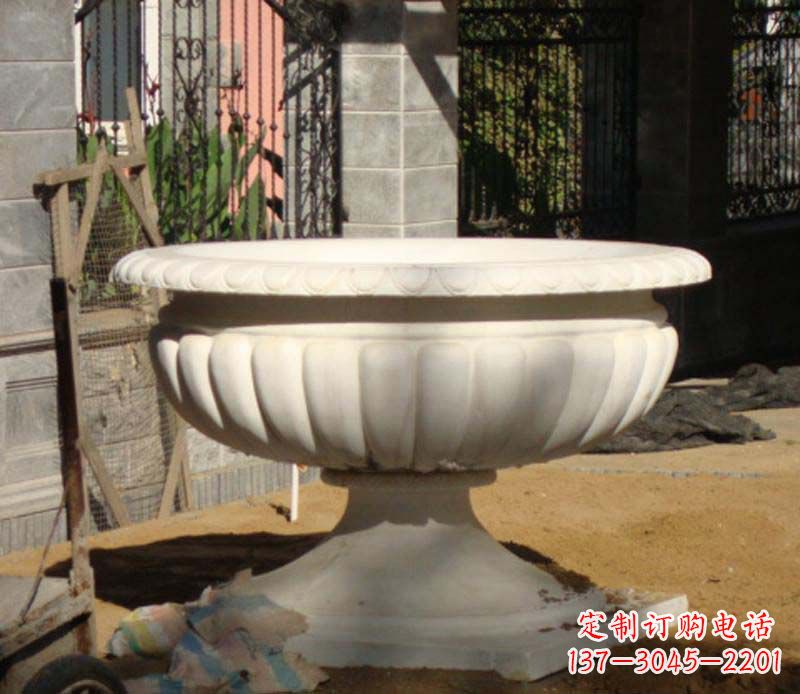 湖州精美大理石花盆雕塑