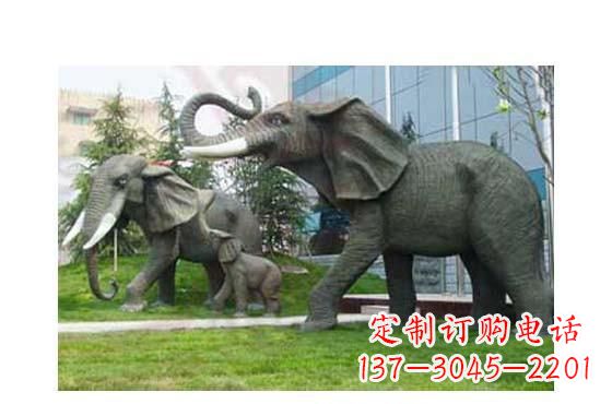 湖州大象一家三口铜雕