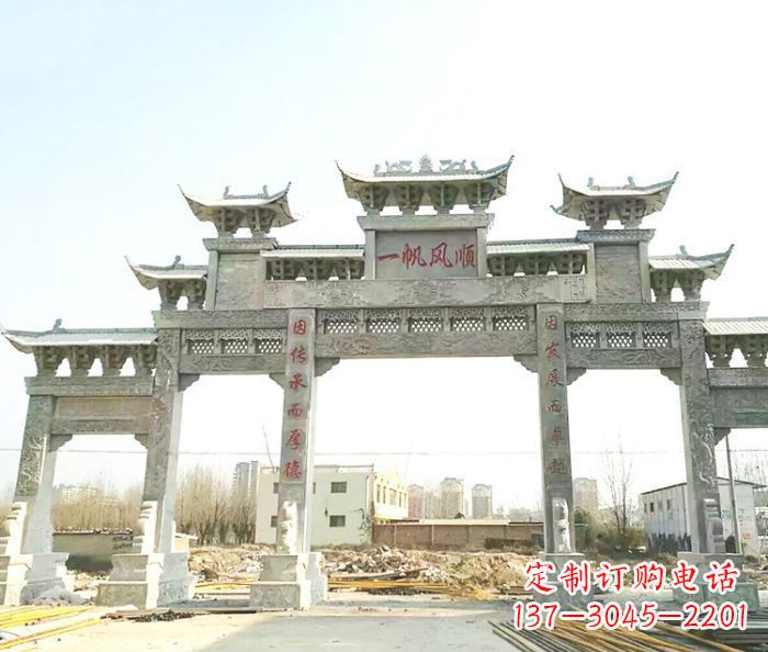 湖州别具一格的大型五门石雕牌楼
