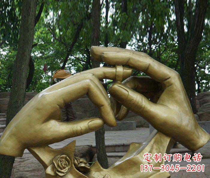 湖州精美戒指铜雕塑