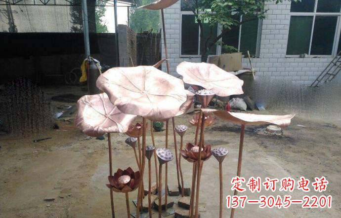 湖州锻铜荷叶雕塑