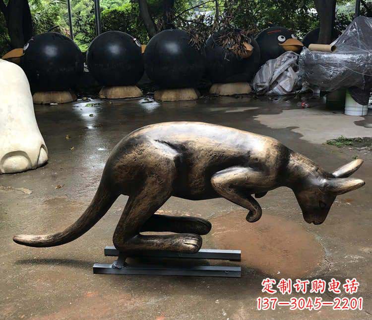 湖州中领雕塑袋鼠铜雕