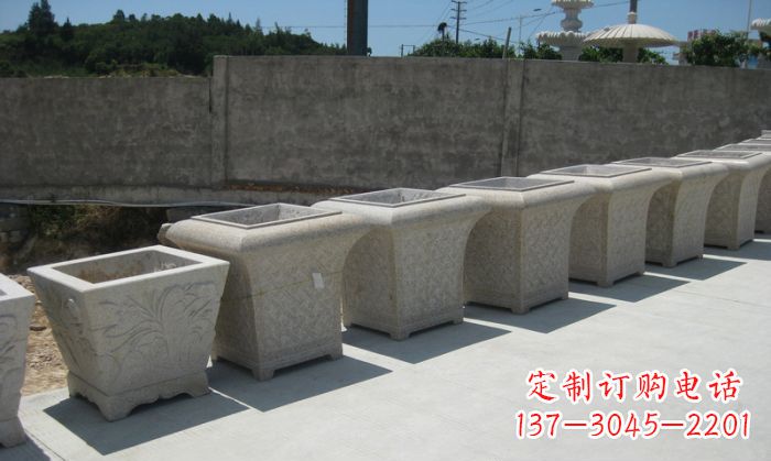 湖州大理石花盆石雕 – 在公园展现精美自然风貌