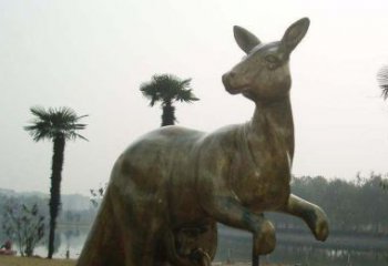 湖州高贵雅致的袋鼠铜雕