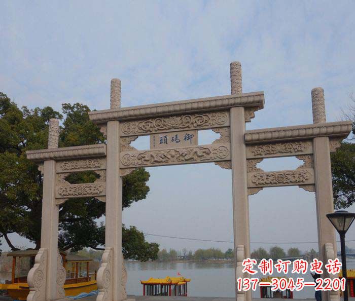湖州景区三门古典牌坊石雕
