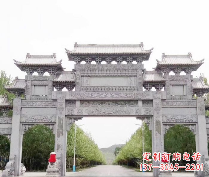 湖州三门石雕牌坊,独具特色的地标雕塑