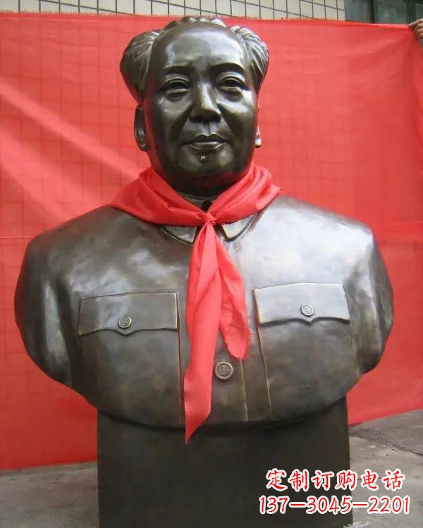 湖州毛主席铜雕像