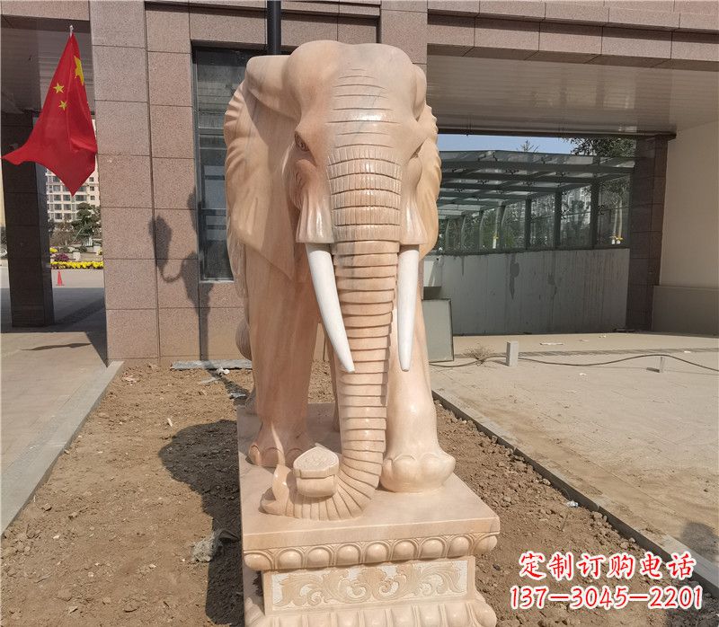 湖州品质卓越，大象石雕门口装点