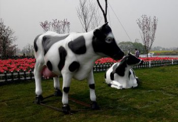 湖州真实农场气息的户外仿真奶牛雕塑