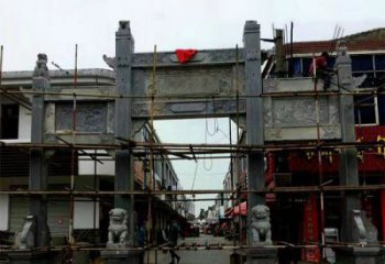 湖州中领雕塑-精美街道三门石雕牌楼