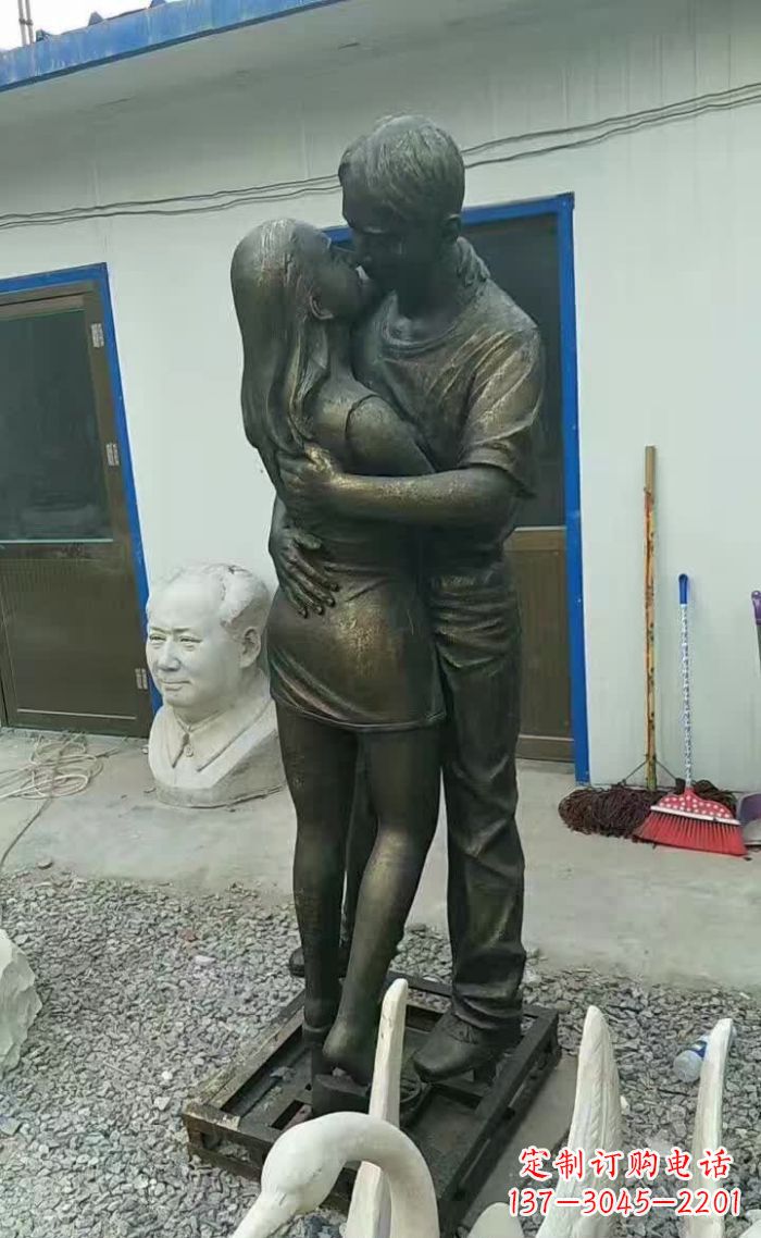 湖州无尽浪漫,情侣雕塑表达爱意