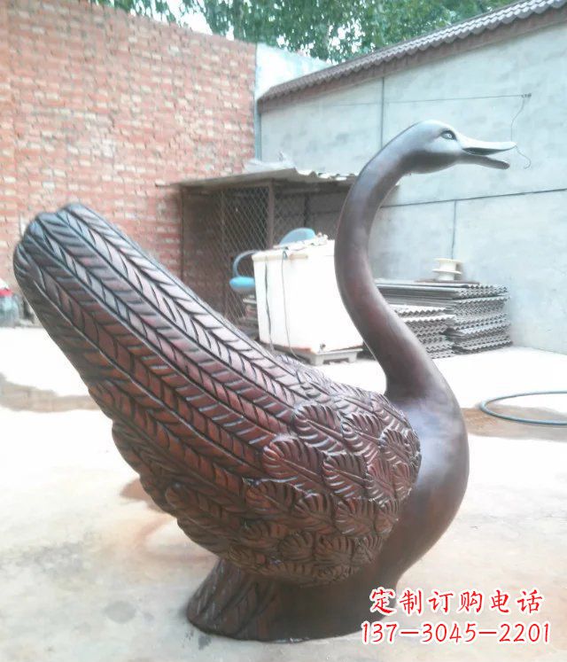 湖州天鹅公园天王动物铜雕